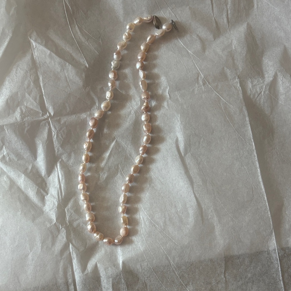 Elegant Pearl Necklace